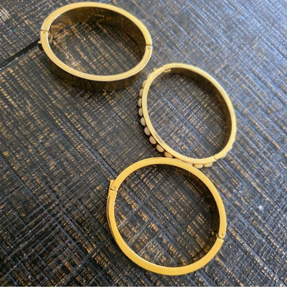 Vintage J. Crew Gold Tone Hinged Bangle Set Of 3